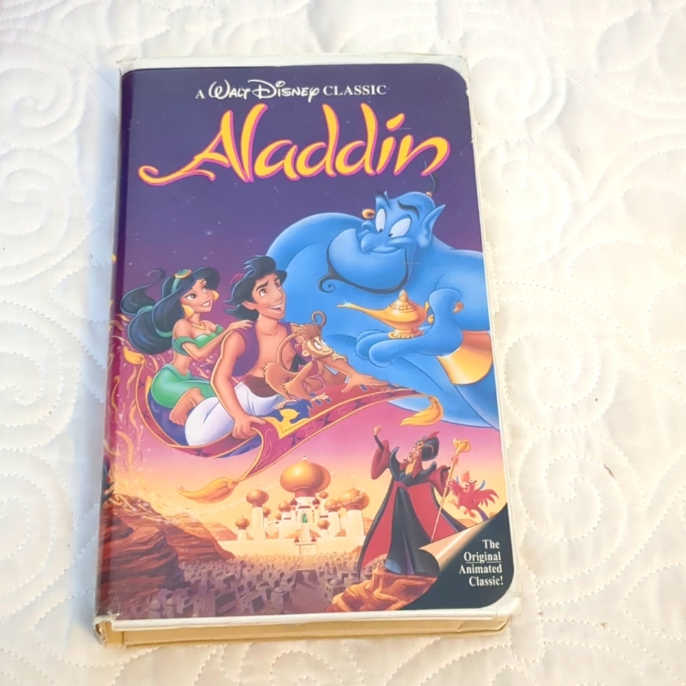 Disney Black Diamond Aladdin VHS Tape